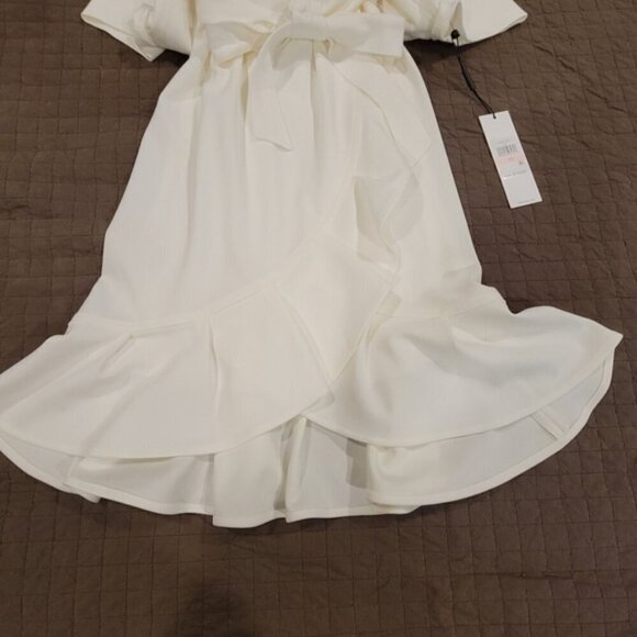 Calvin Klein NWT SZ 10 Ivory Short Sleeve Crepe Dress with Ruffle and Waist Tie - Picture 12 of 13